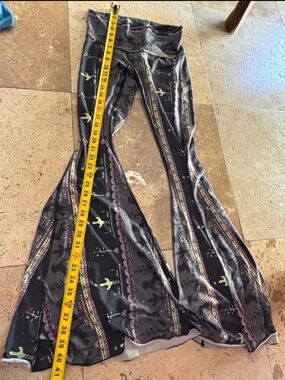 TEEKI bellbottoms teeki bells Bell Bottom Yoga pants  long version Wild West S